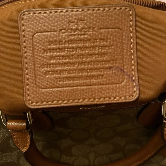 Womens Coach tan crossbody satchel. - Picture 6 of 8